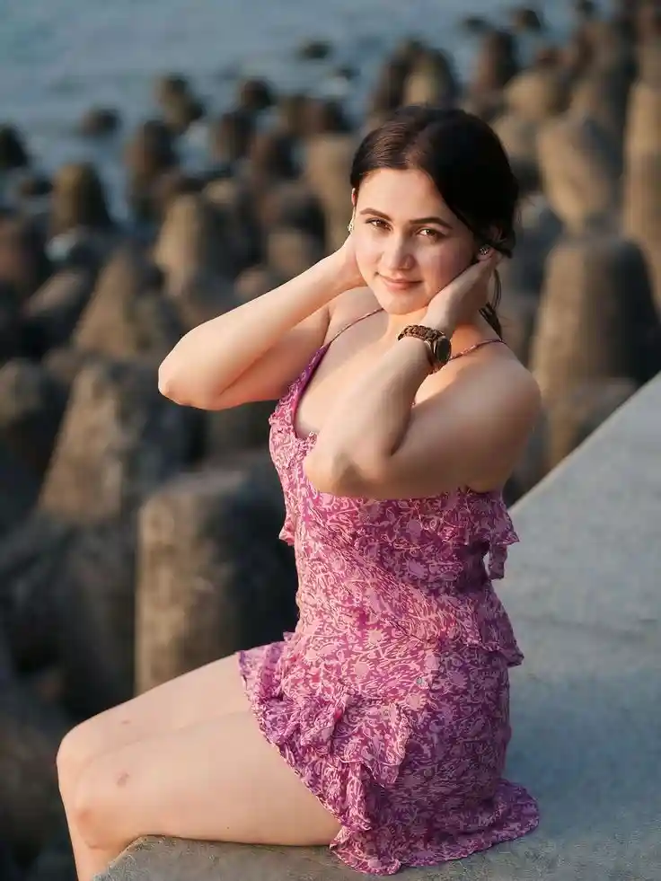 Luxury Nagpur Escort